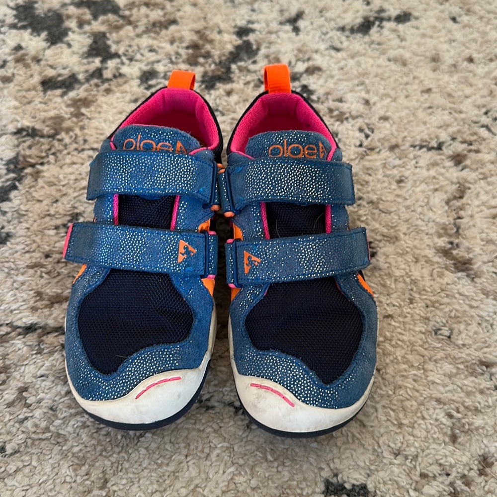 Plae TY girls shoe size 11